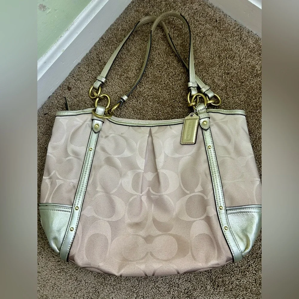 Coach Alexandra Signature Chain Ombré 
Tote Shoulder Bag - Picture 3 of 9